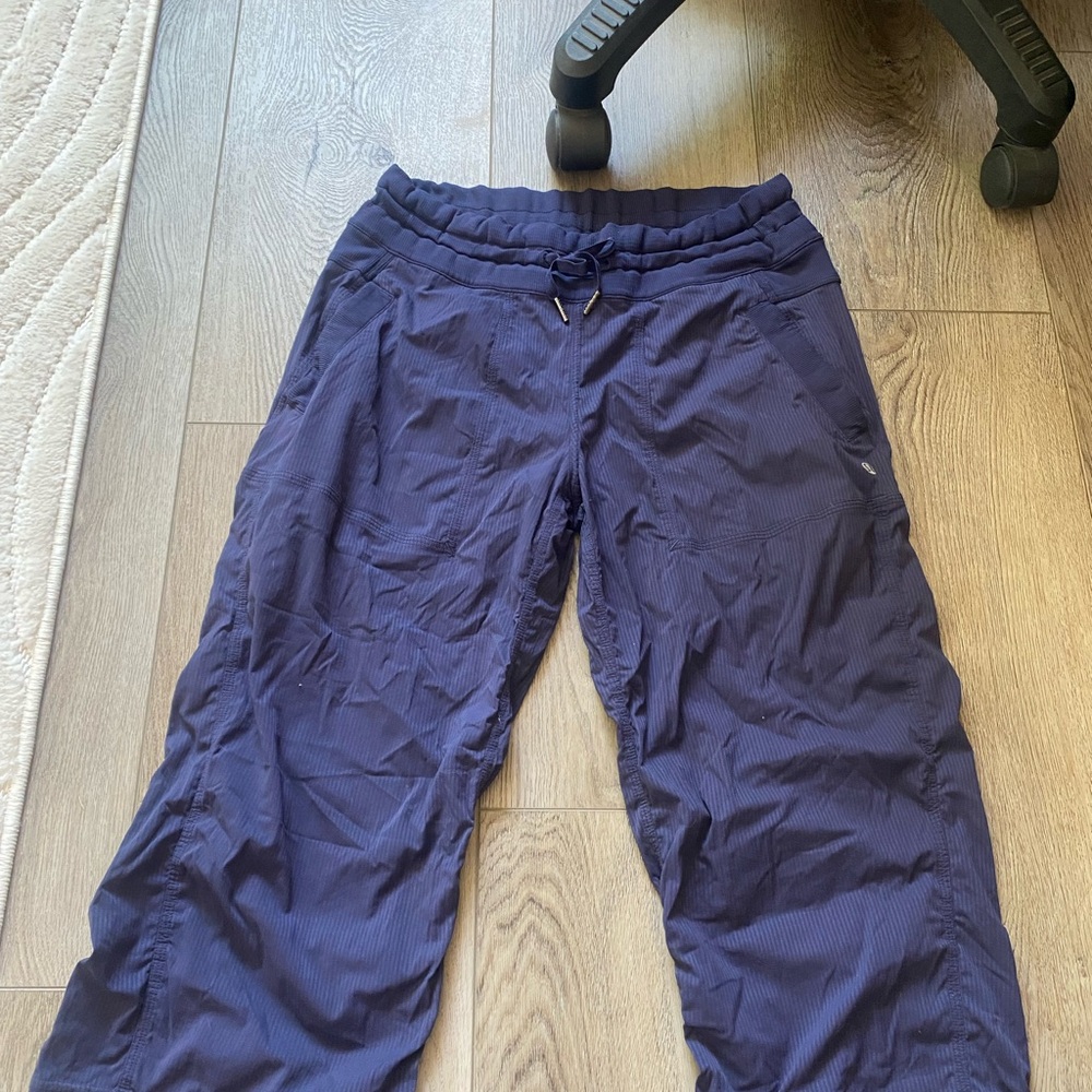 Lululemon dance studio capri pants
